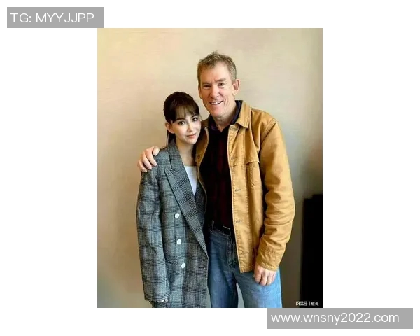 昆凌与足球明星的甜蜜爱情故事揭示了体育与娱乐圈的浪漫交集