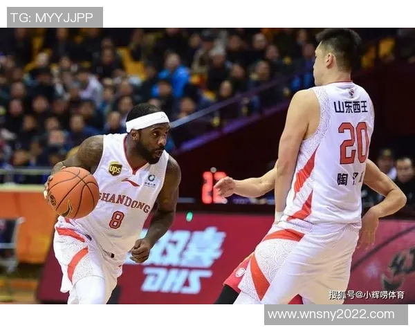 武汉羽毛球队在冠军赛积分榜上以70分稳居第一名展现强劲实力 武汉羽毛球队在冠军赛积分榜上以70分稳居第一名展现强劲实力