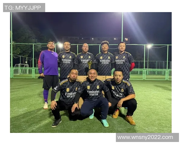 足球明星精彩摆阵姿势视频揭秘球场背后的训练与默契配合 足球明星精彩摆阵姿势视频揭秘球场背后的训练与默契配合