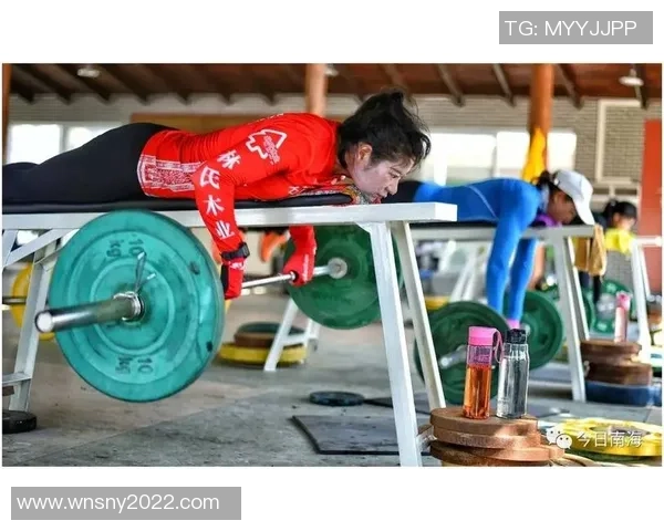 武汉网球队耐力训练揭秘：如何在高强度比赛中保持最佳状态