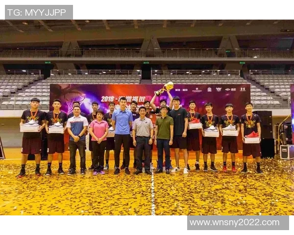 深度对话：杨娜如何在篮球世界中追寻梦想与挑战自我