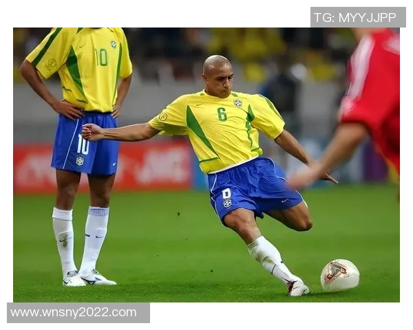 足球明星高清精选图片展示让你领略球场风采与魅力